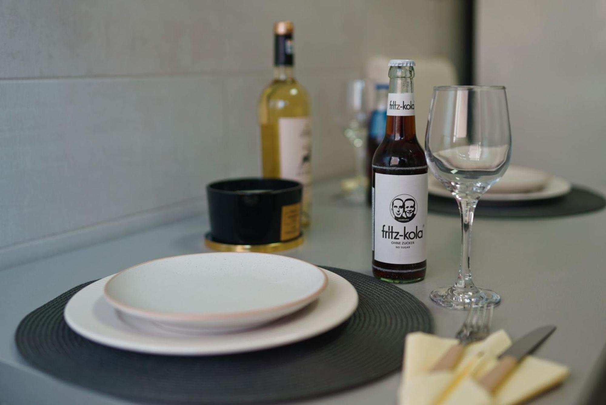 Luxury Apartament Ultracentral Of Suceava Esplanada Buitenkant foto